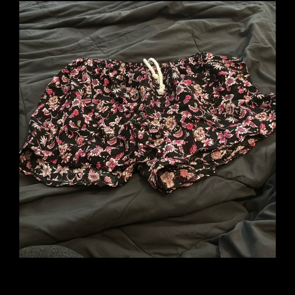 Cotton Comfy Shorts NWOT - Picture 2 of 2